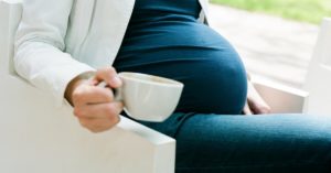 Можно ли беременным пить кофе с молоком во втором триместре