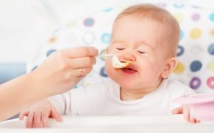 Ребенок в 8 месяцев перестал есть прикорм