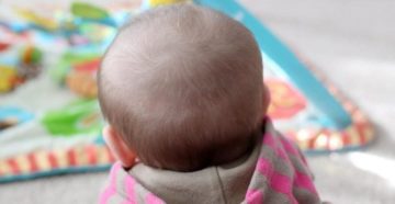 У грудничка пульсирует родничок комаровский