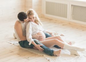Позы для занятий любовью во время беременности