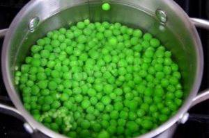 Сколько варить замороженный зеленый горошек для ребенка